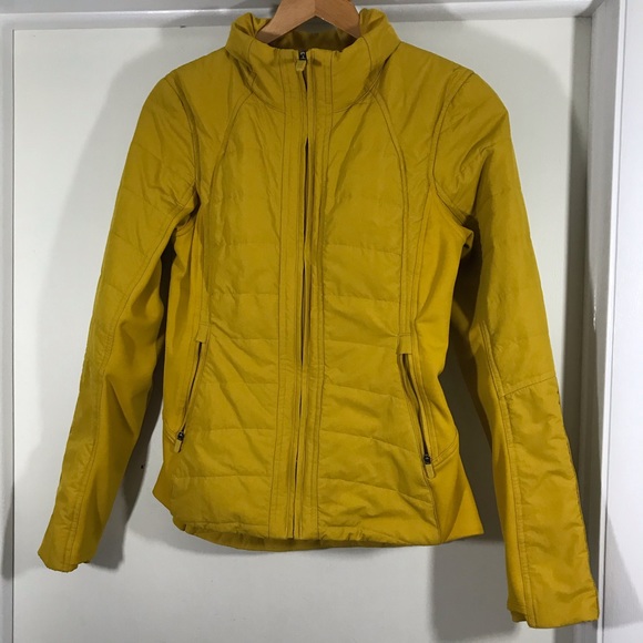 lululemon athletica Jackets & Blazers - Lululemon extra mile hooded jacket size 4